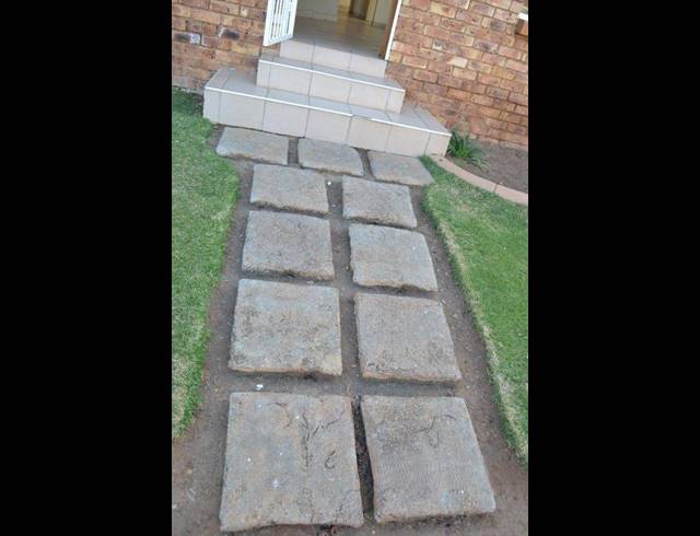 3 BEDROOM CLUSTER FOR SALE IN DALPARK EXT 1